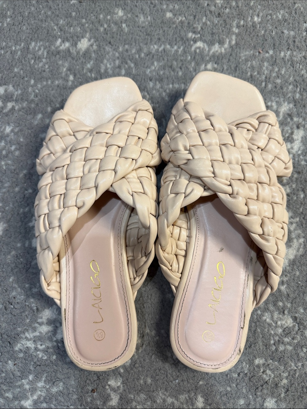 Braided Slide Sandals in Light Beige